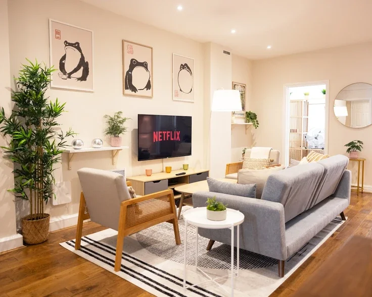 Flat Whitehall in City of Westminster