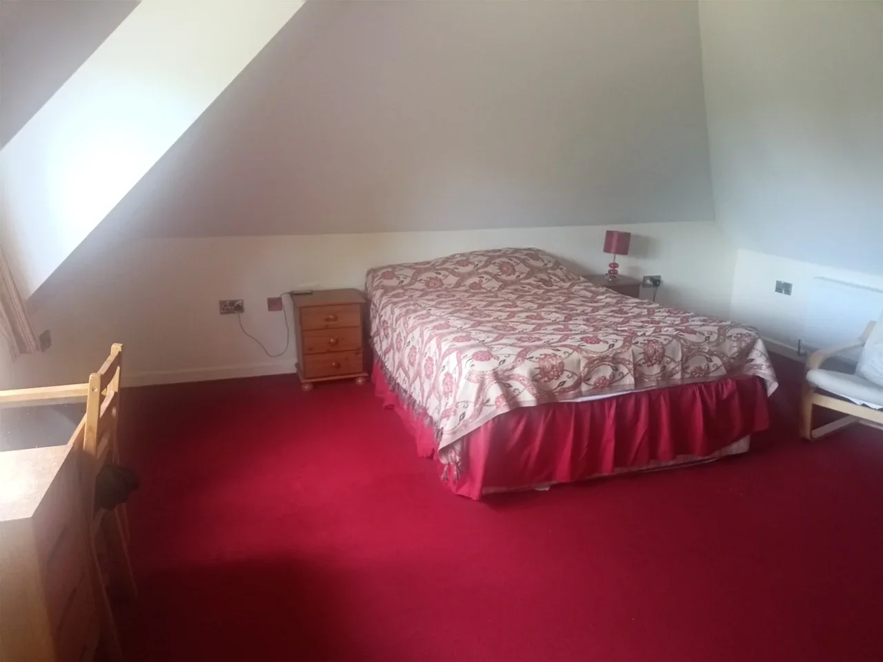 Room Anselm Road in Greater London