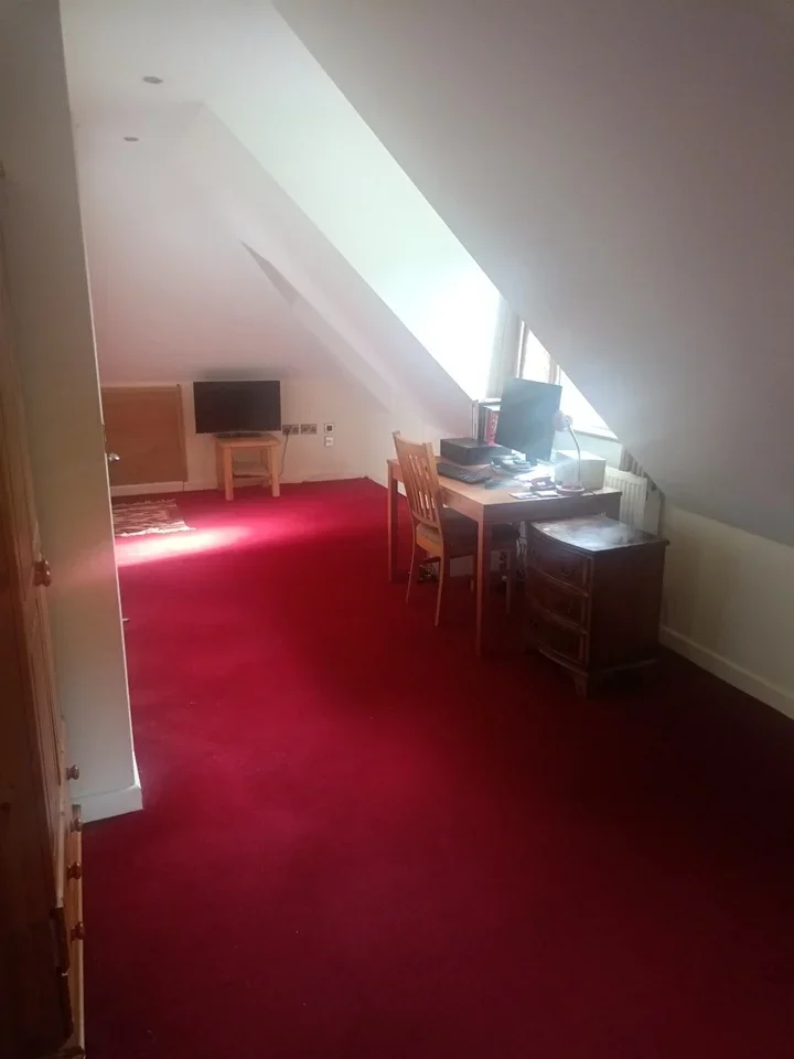 Room Anselm Road in Greater London