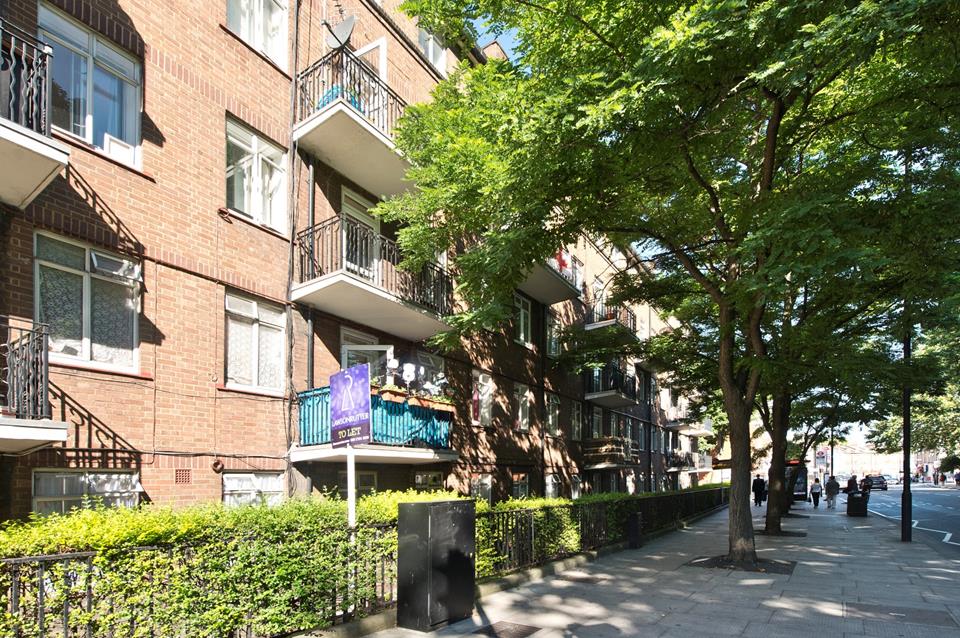 Flat Fulham Palace Road in Greater London