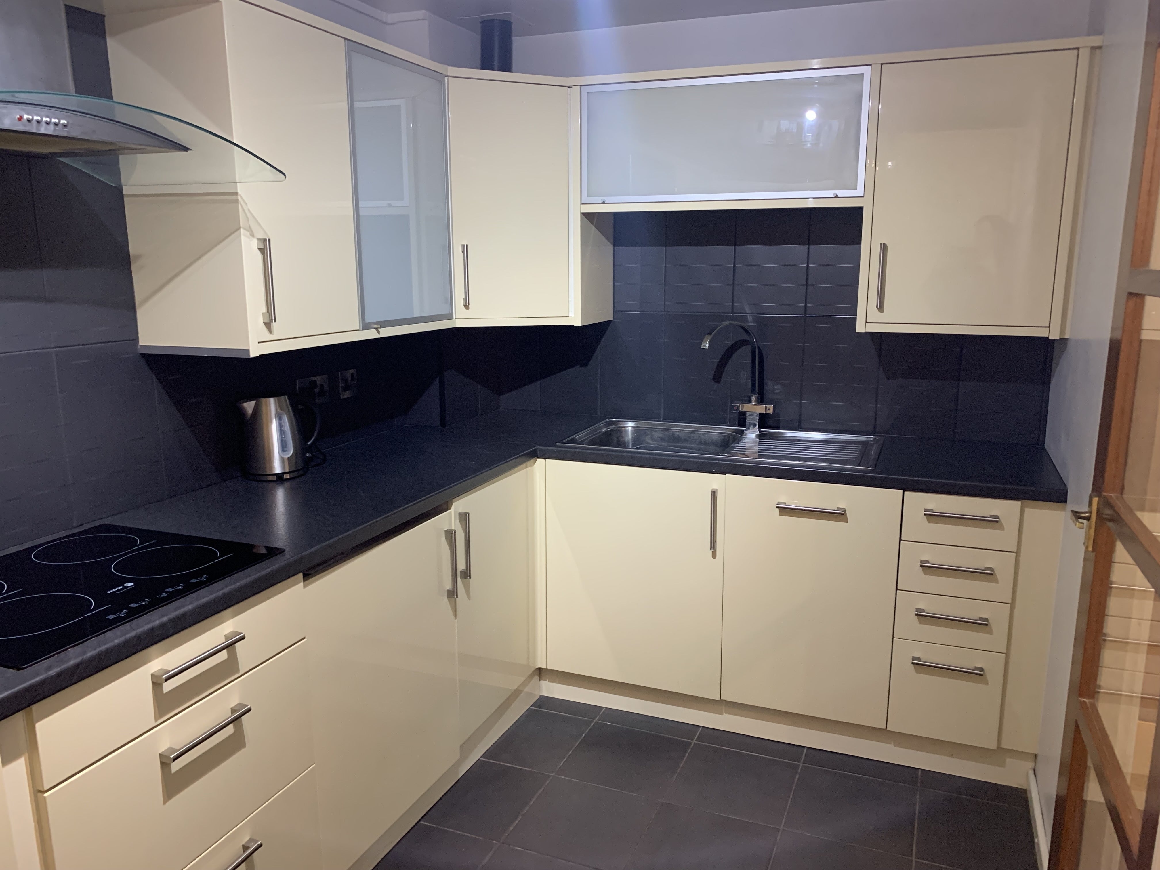 Flat Trent Boulevard in Rushcliffe