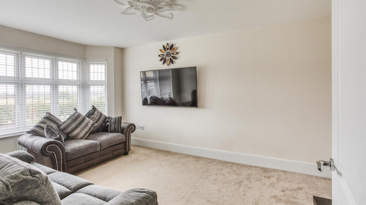 House Coneygrey Close in Derby