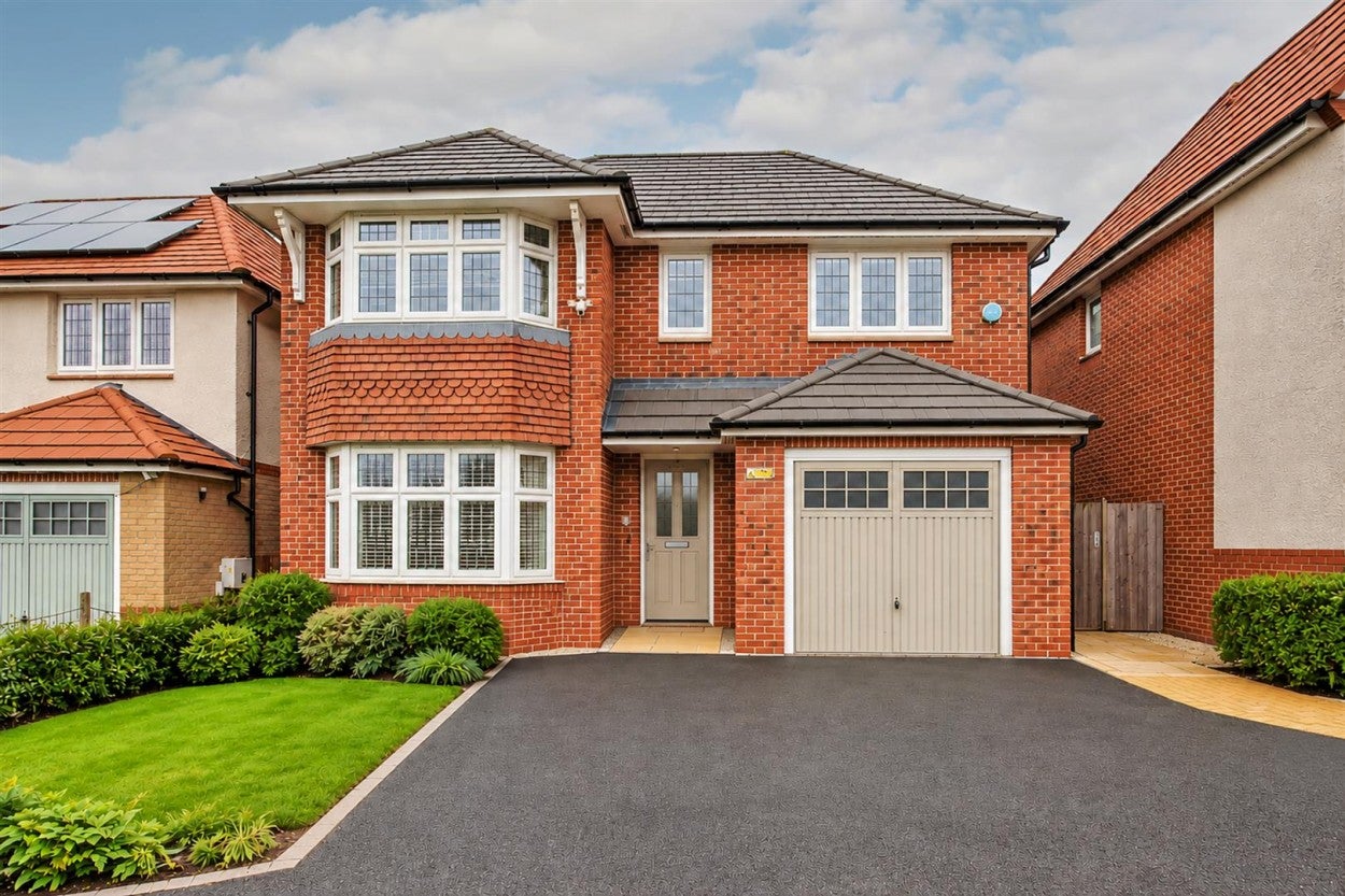 House Coneygrey Close in Derby