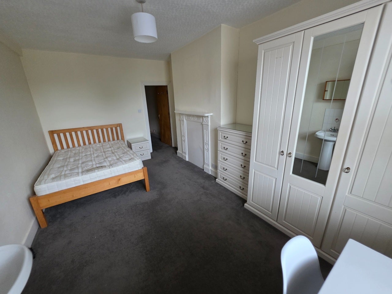 Flat South Ealing Road in Greater London