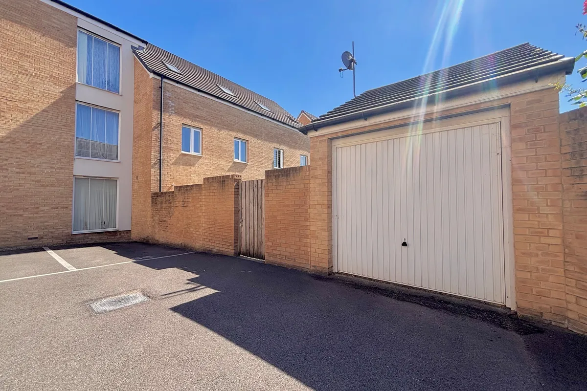 House Eighteen Acre Drive in Bristol