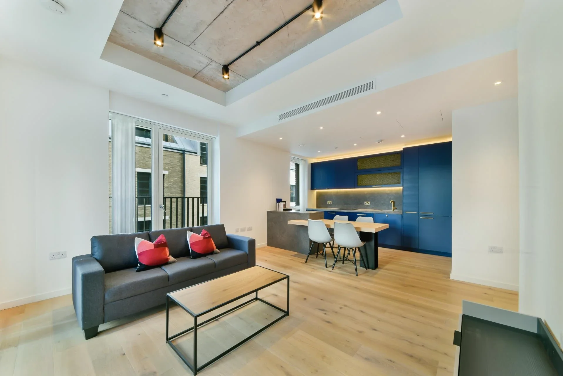 Flat Orchard Place in Greater London