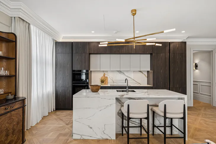 Flat Orme Court in City of Westminster
