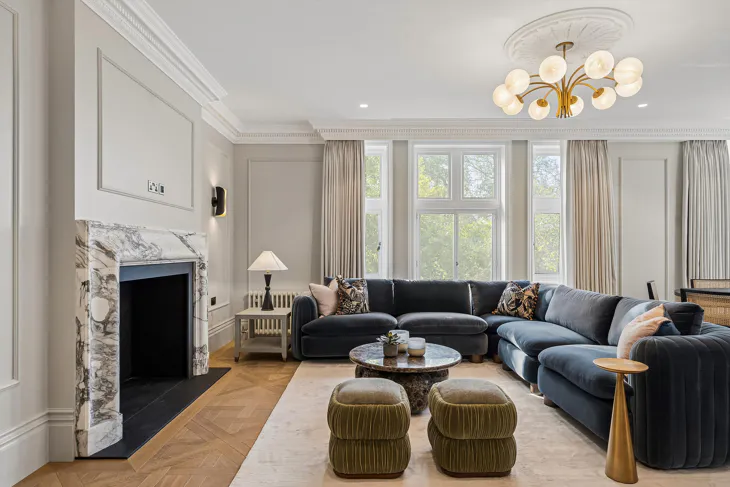Flat Orme Court in City of Westminster