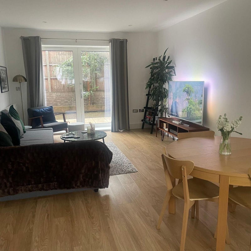 Room Tallack Road in Greater London
