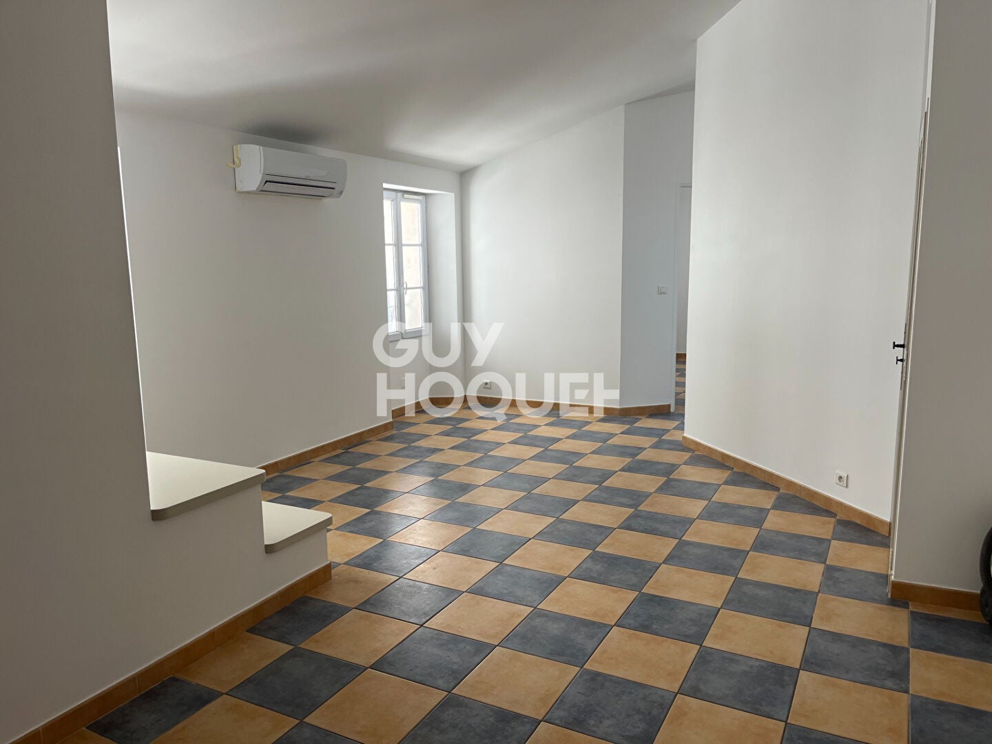 Flat D 98 in Le Thor