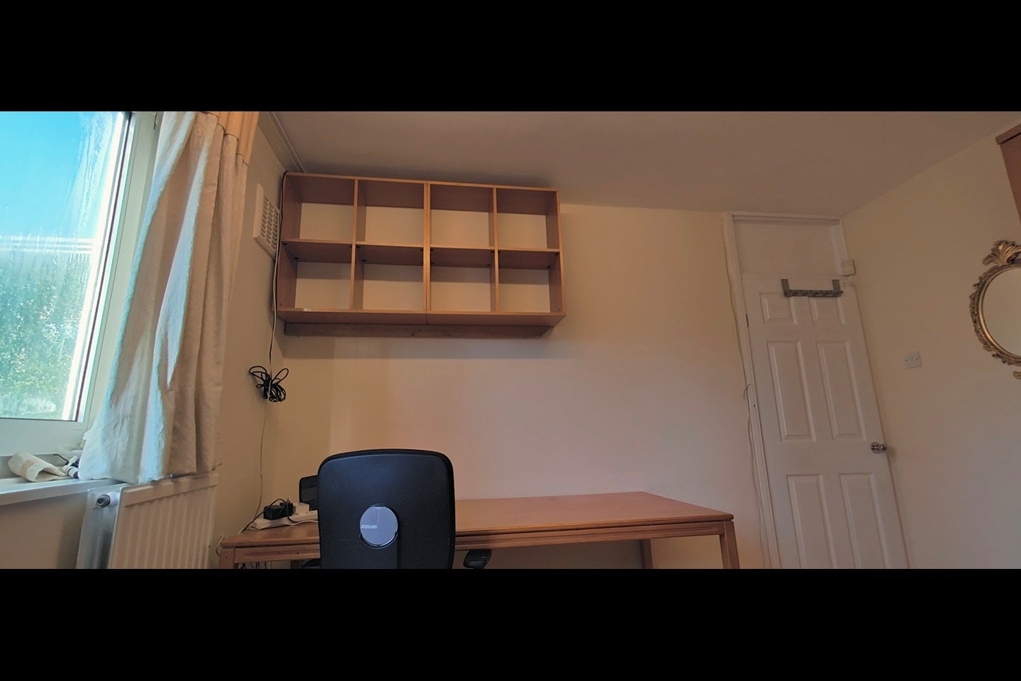 Room De Beauvoir Road in Greater London
