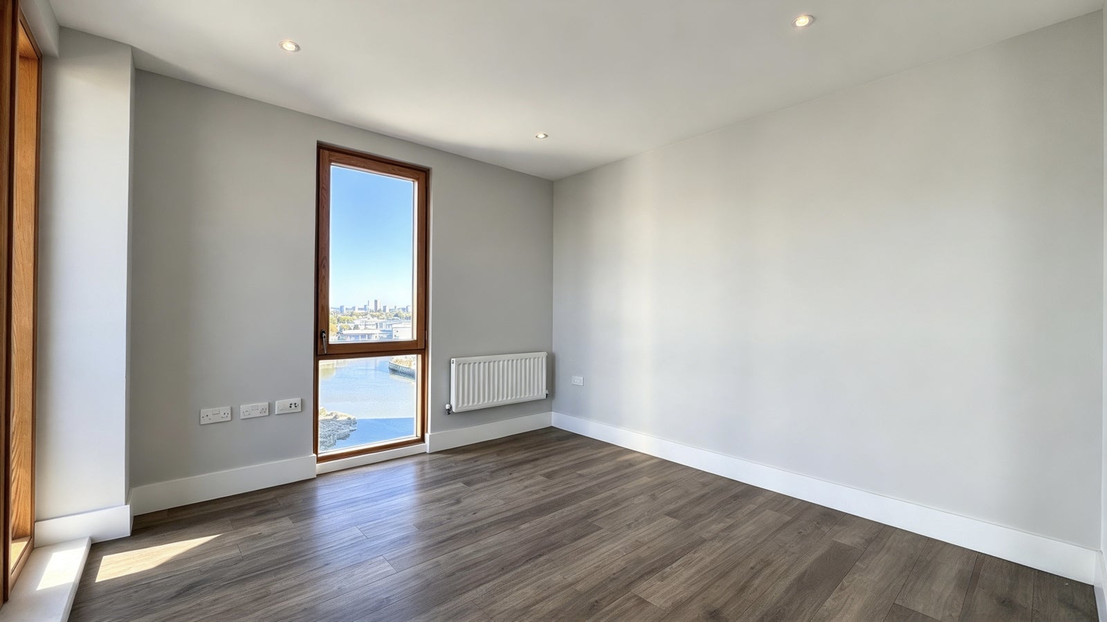 Flat St Ives Place in Greater London