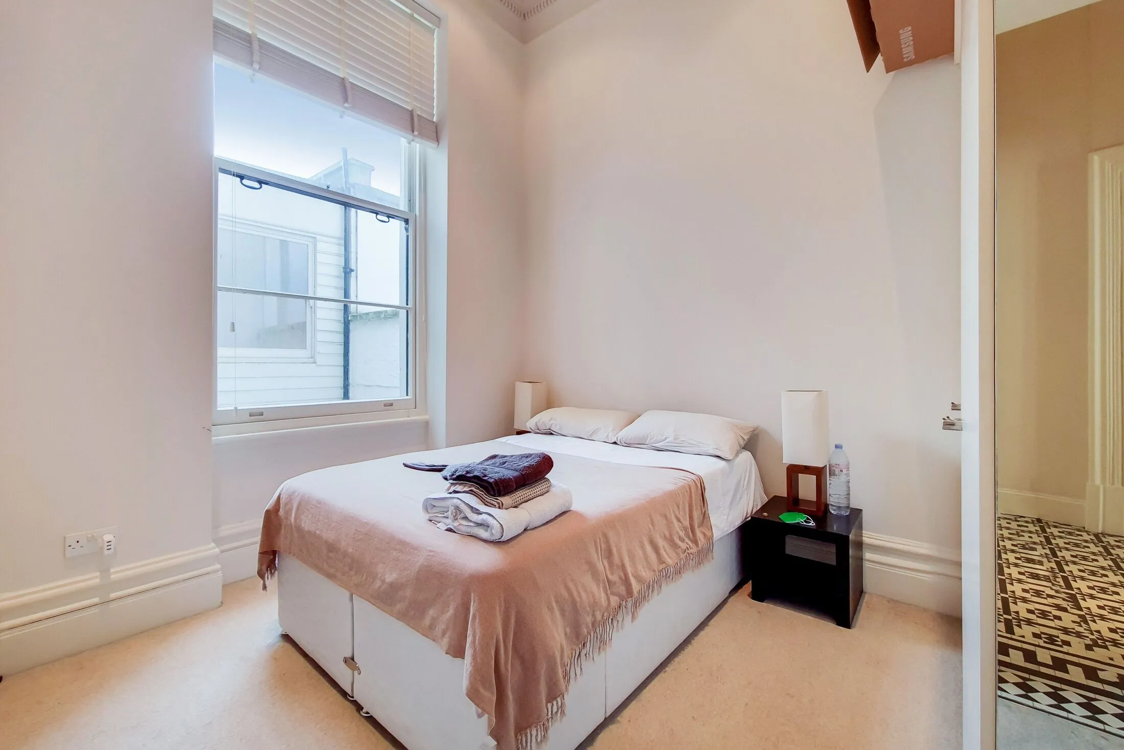Flat Harrington Gardens in Greater London
