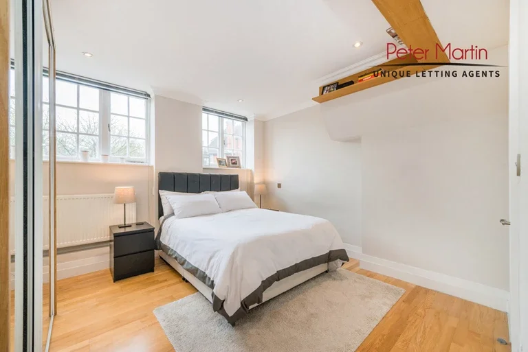 Flat Portsdown Mews in Greater London