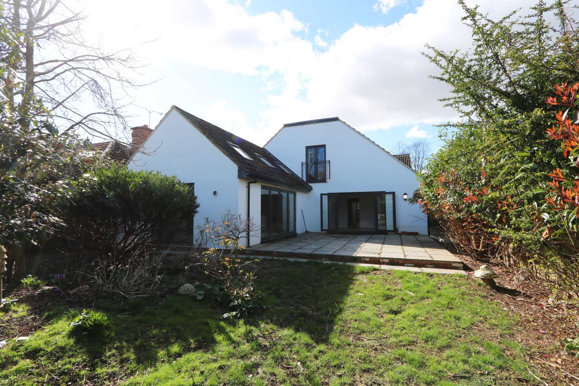 House Knowsley Road in Purley on Thames