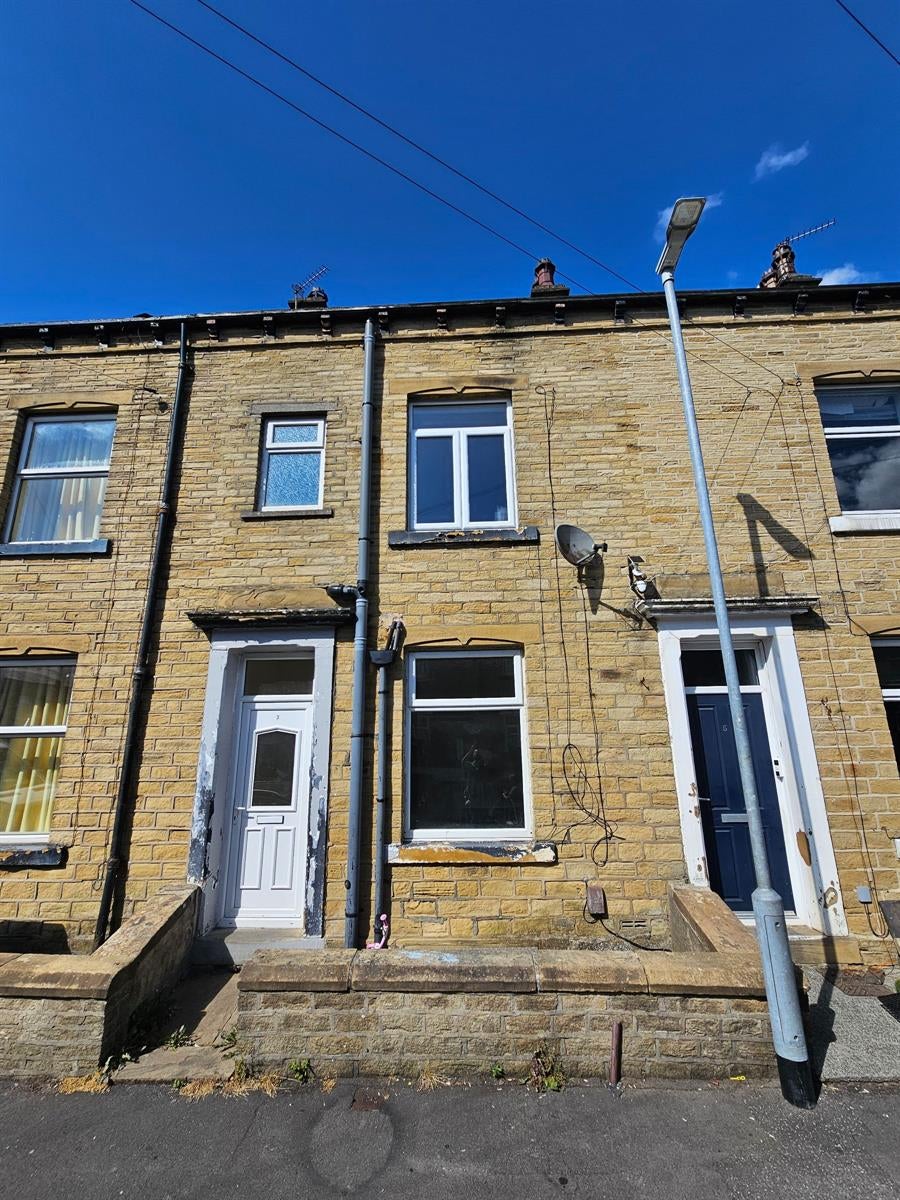 House Diamond Terrace in Calderdale