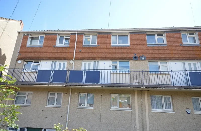 Flat Rushforth Place in Exeter