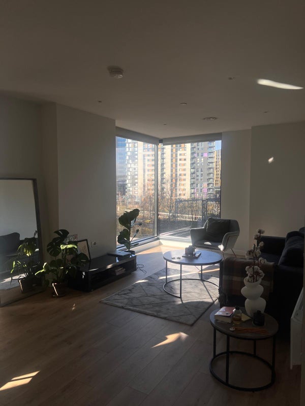 Room Aspin Lane in Manchester