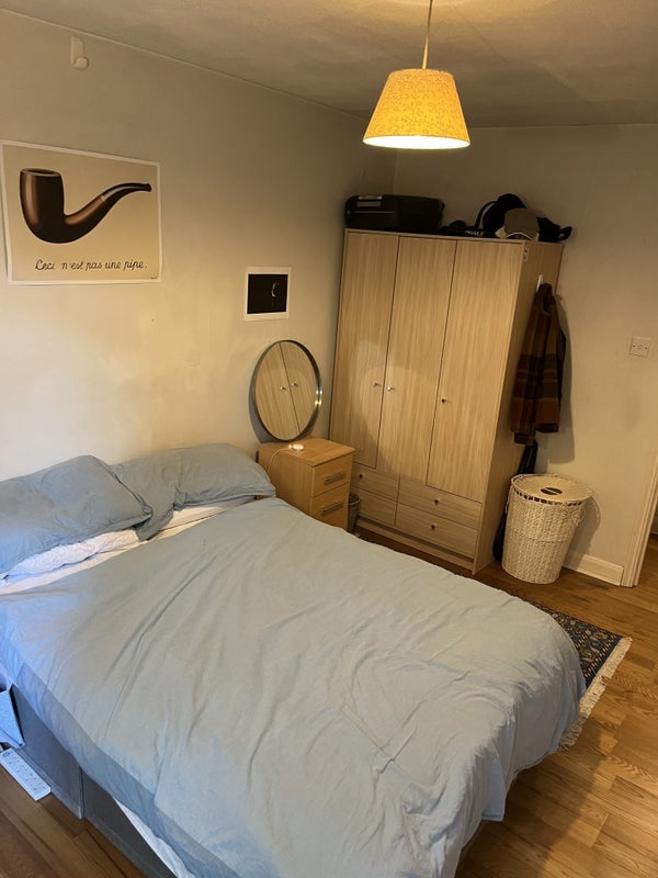 Room Meyrick Road in Greater London