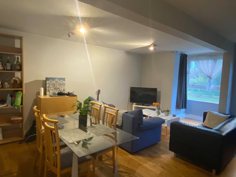 Room Meyrick Road in Greater London