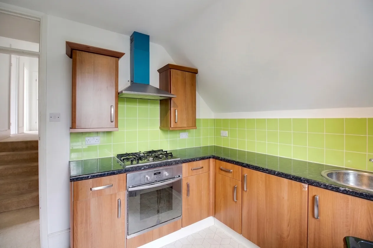 Flat Kingsnorth Gardens in Folkestone and Hythe District