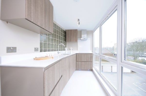 Flat Boydell Court in Greater London