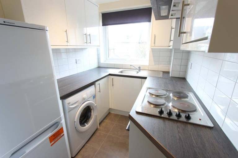 Flat Friern Park in Greater London