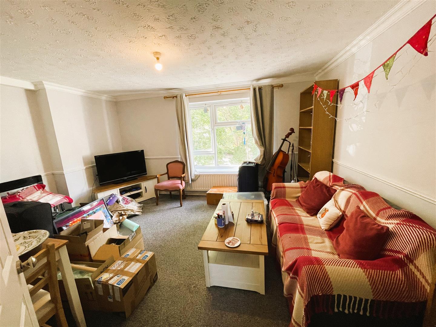 Flat Fernside Close in Southampton