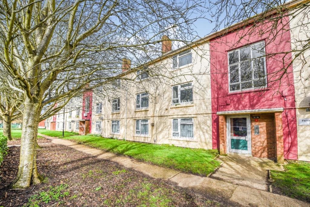 Flat Fernside Close in Southampton