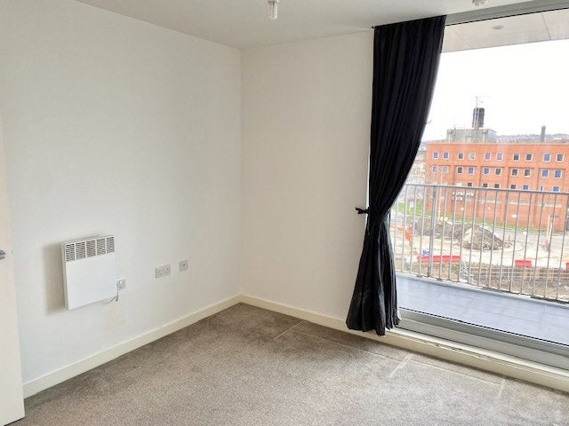 Flat Keppel Heights in Rotherham