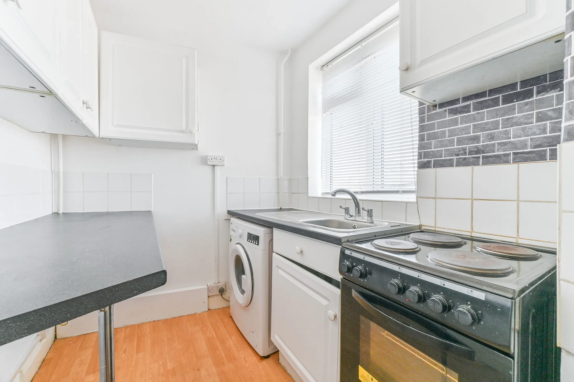 Flat Central Parade in Greater London