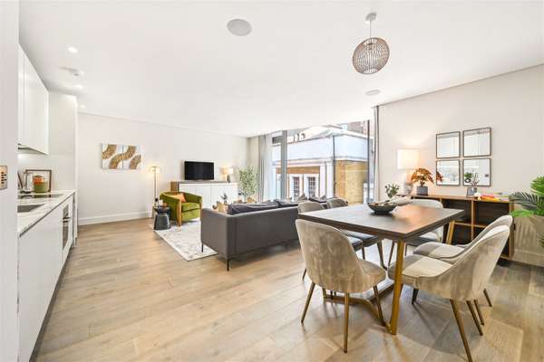 Flat Castle Lane in City of Westminster