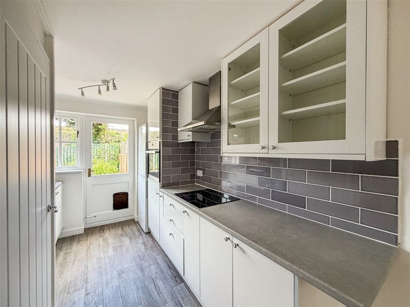 Flat Cravells Road in St Albans