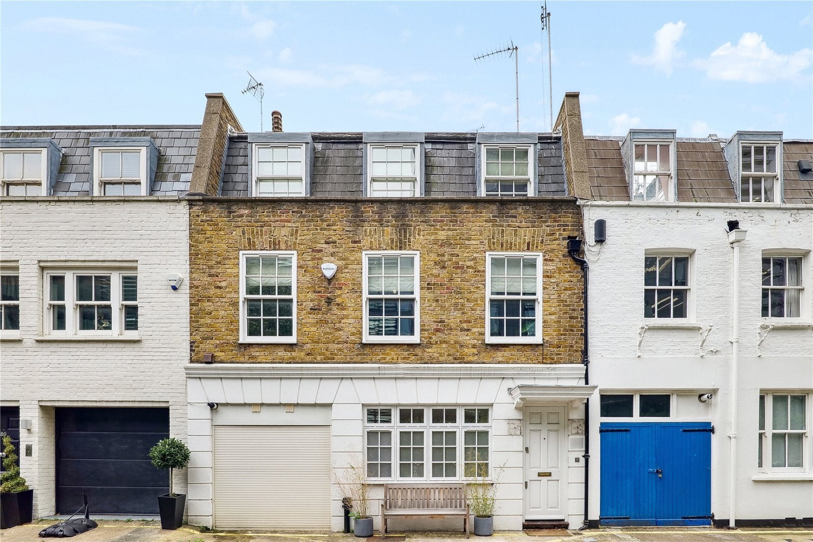 House Eastbourne Mews in City of Westminster