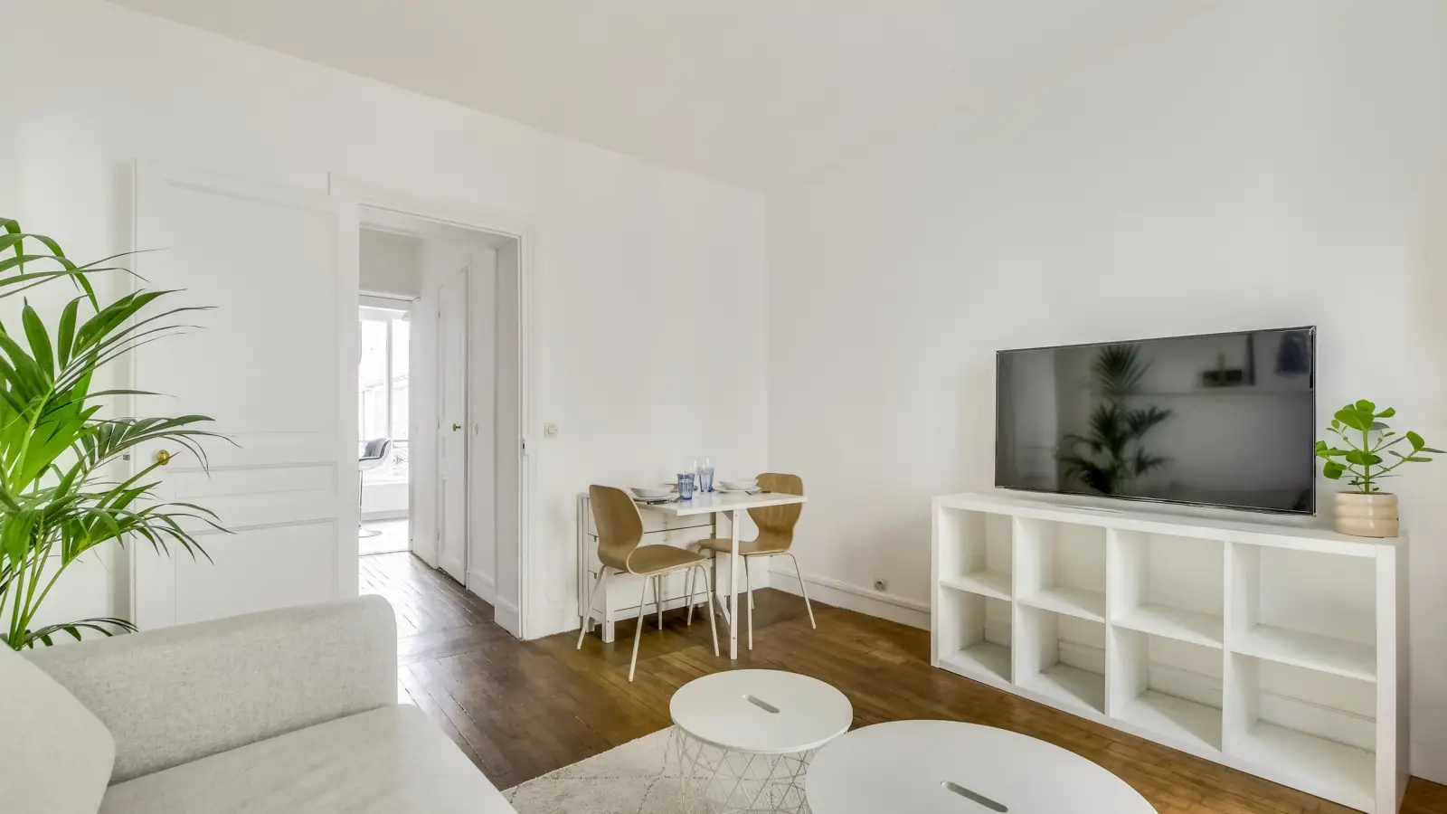 Appartement Rue résidentielle à Paris