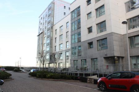 Flat Western Harbour Midway in City of Edinburgh