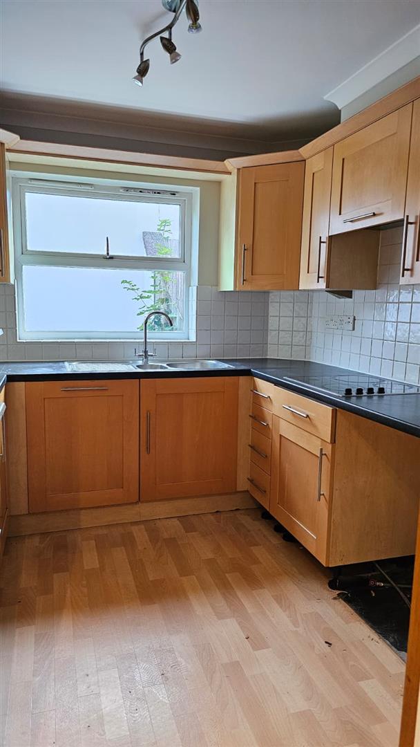 Flat Nottingham Road in Greater London