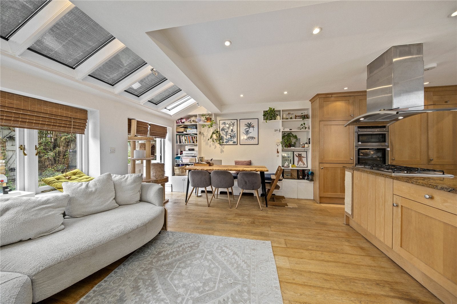 Flat Cambridge Road in Greater London