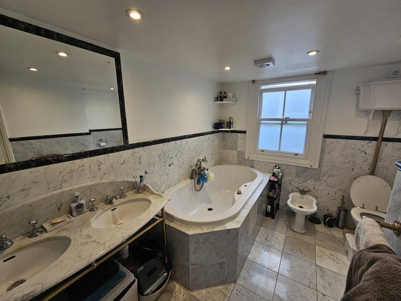 Room Wandsworth Bridge Road in Greater London
