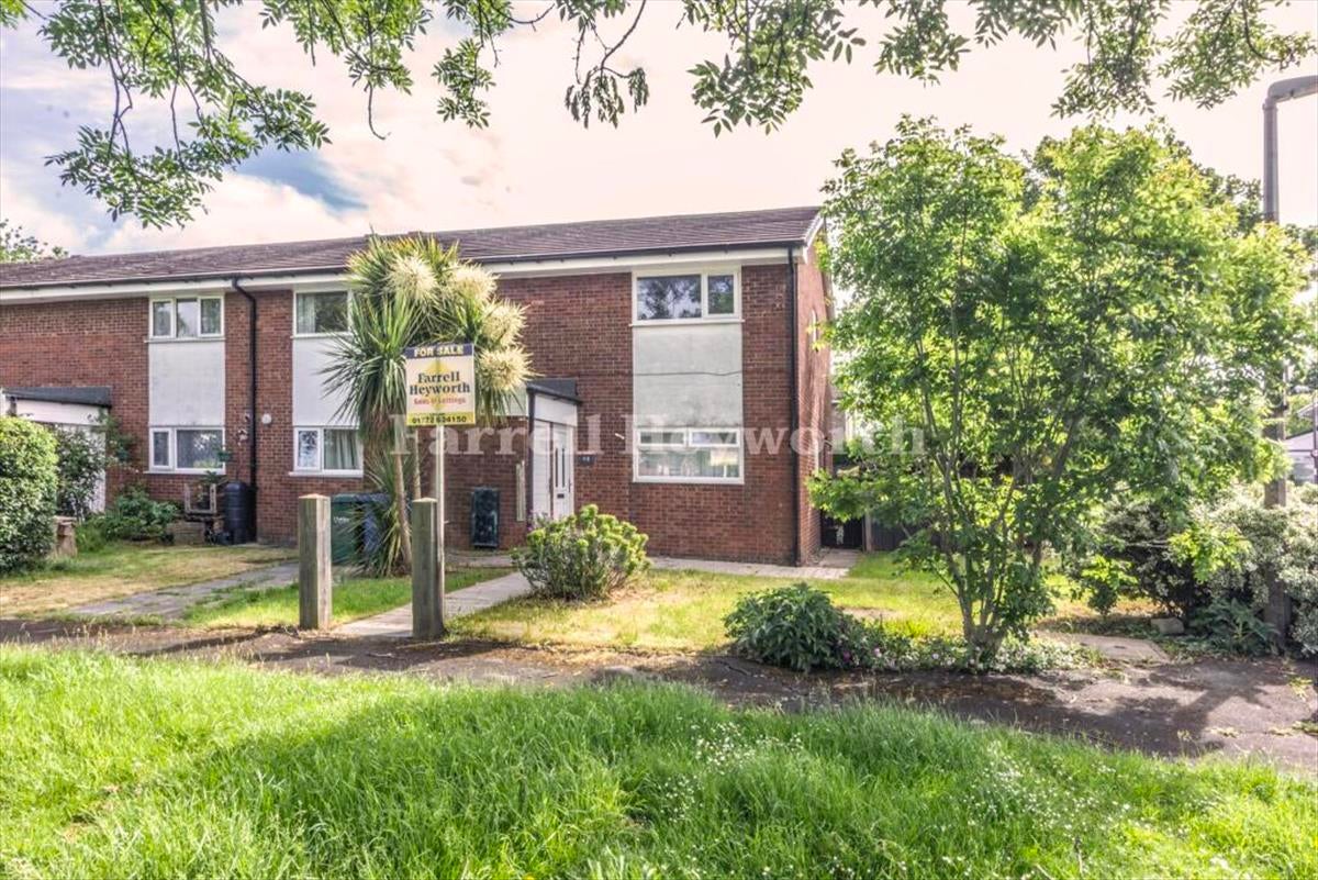 Flat Cunnery Meadow in Clayton-le-Woods