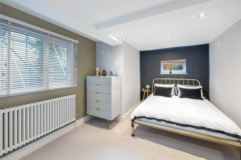 Flat Spenser Road in Greater London