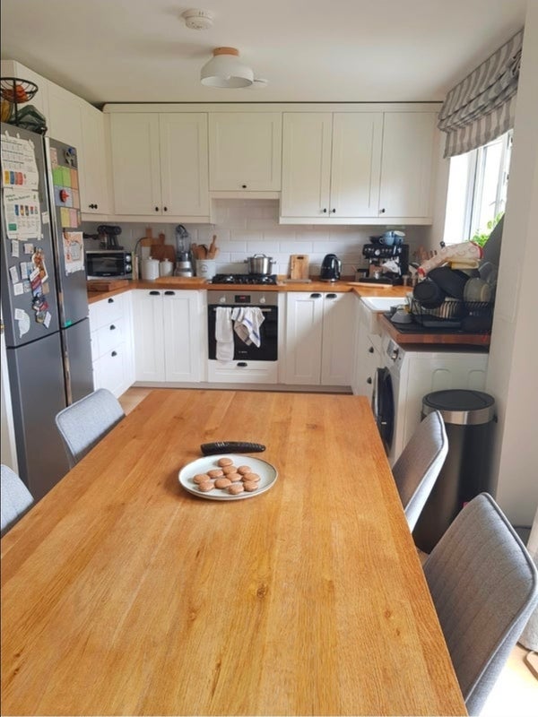 Room Redcroft Road in Newton Village