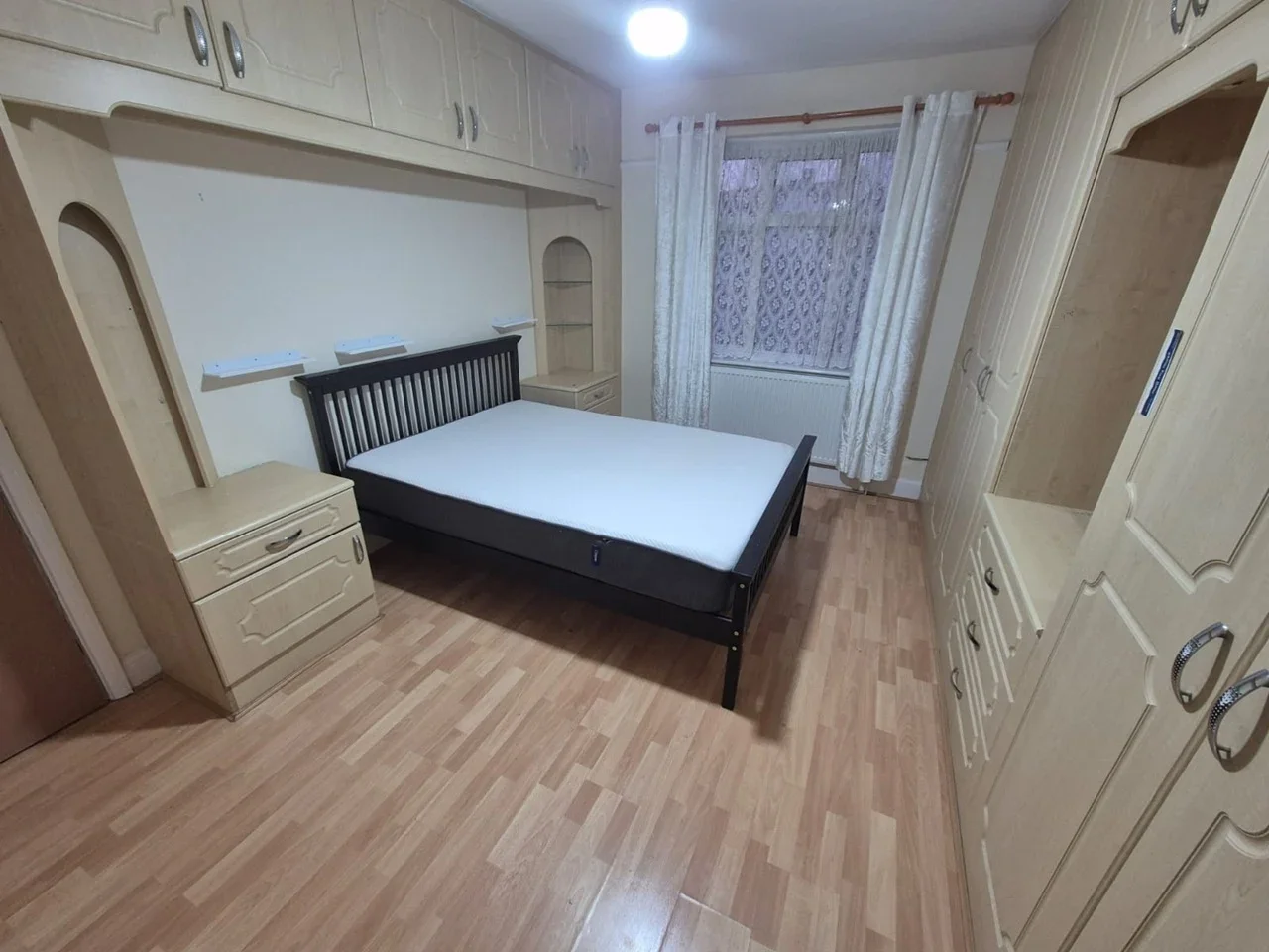 Room Eldon Avenue in Greater London