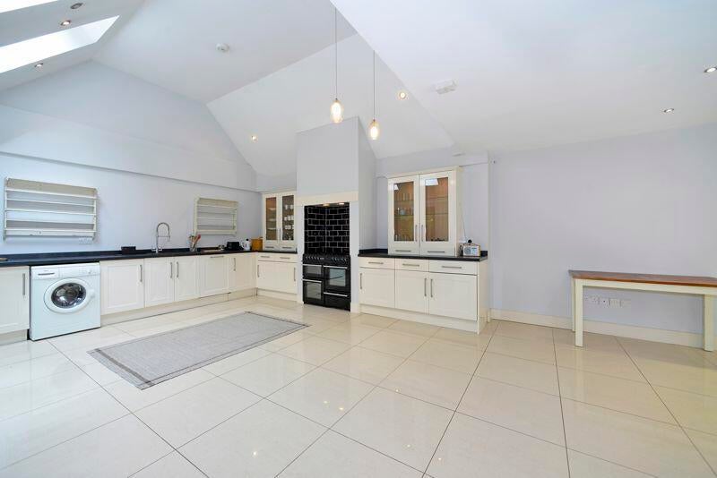 House Ingfield Manor Drive in Horsham