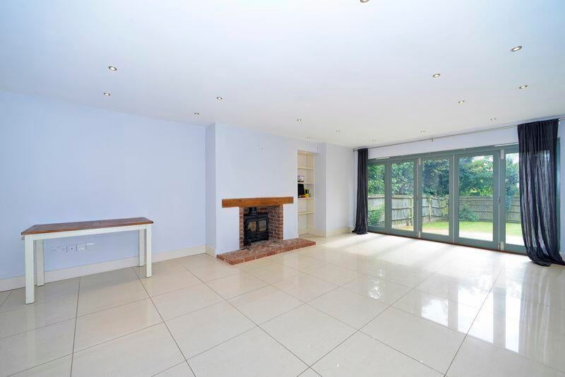 House Ingfield Manor Drive in Horsham