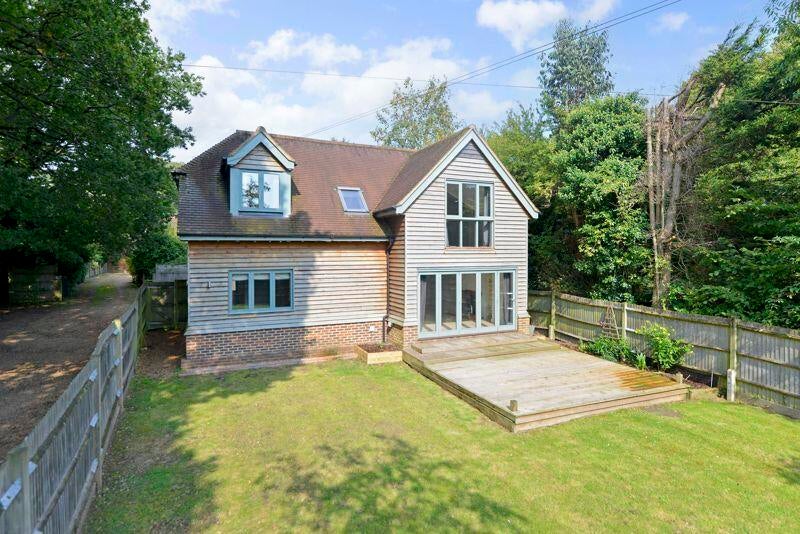 House Ingfield Manor Drive in Horsham