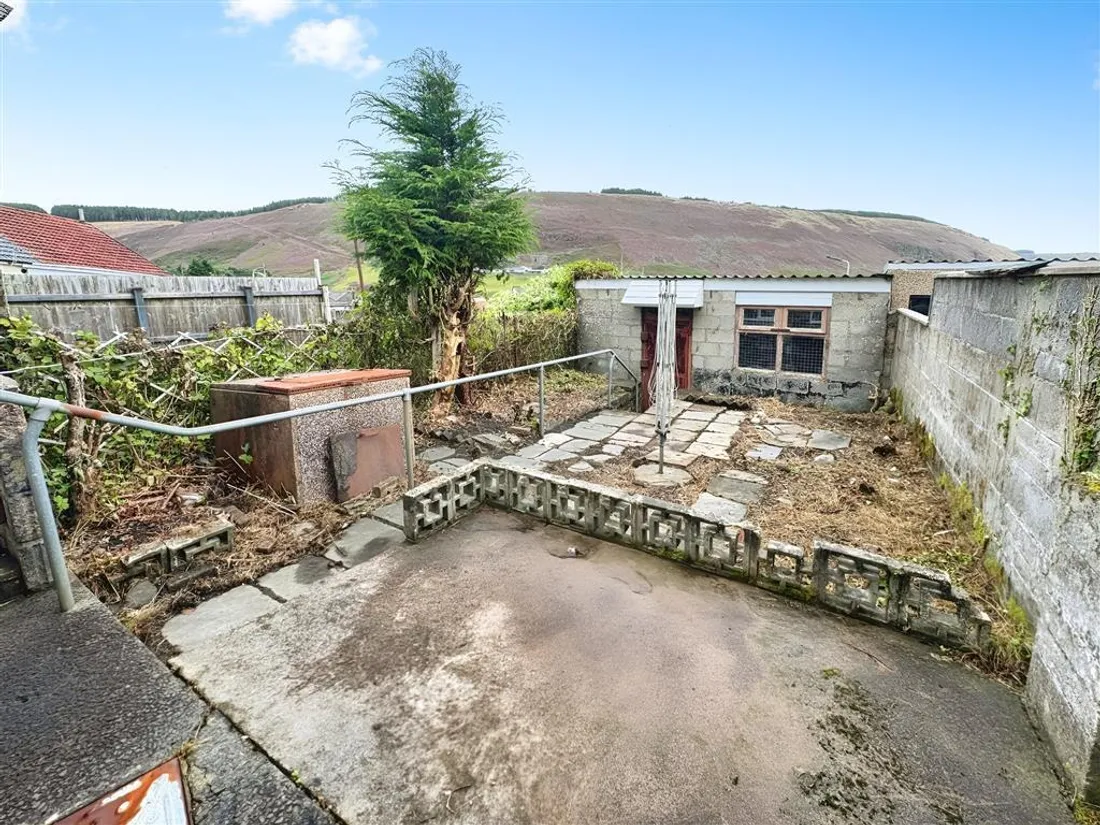 House Pentre Road in Maerdy