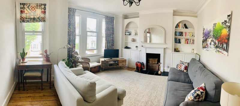 Room Earlsfield Road in Greater London