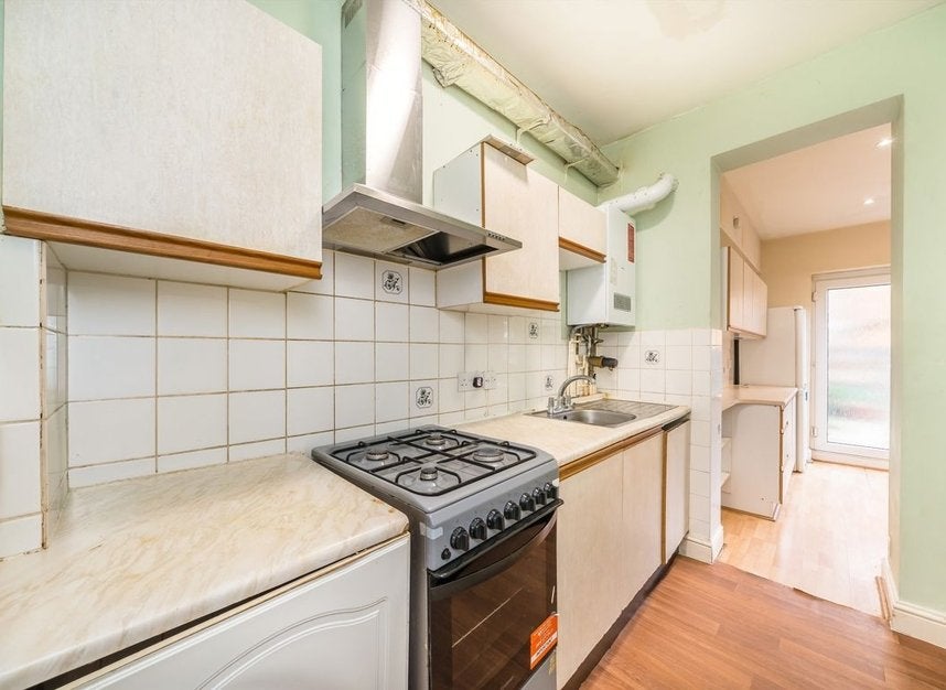 House Links Road in Greater London