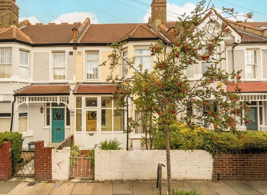 House Links Road in Greater London